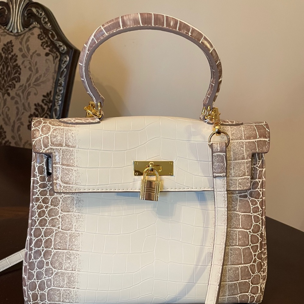 Snake skin purse